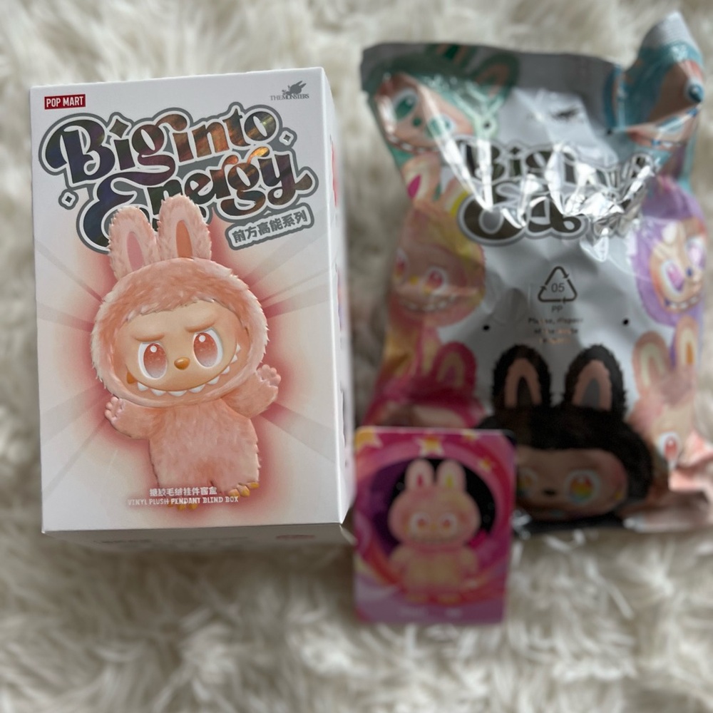 Pop Mart BIE (Big into energy) Loyalty